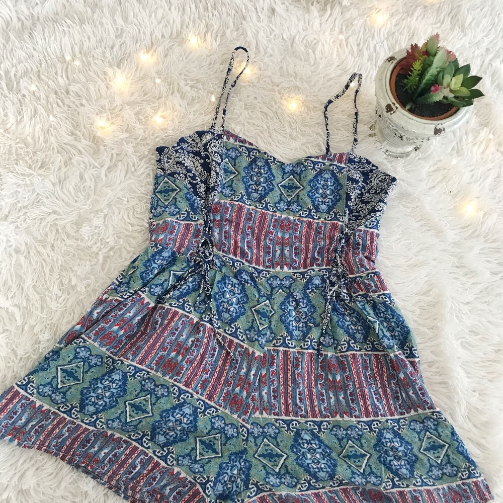 ◦  EN CREME ◦ Colorful romper
